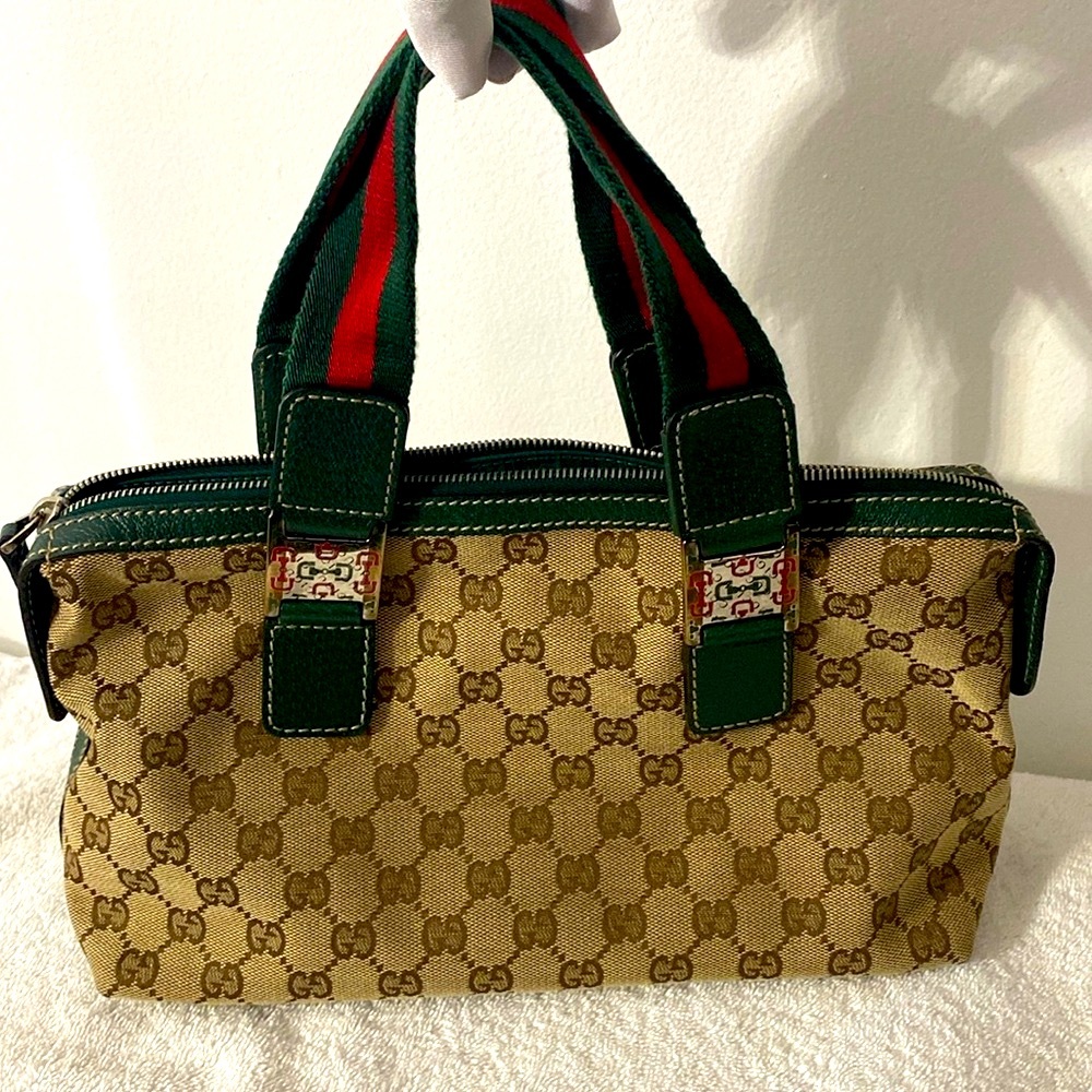 #22. Authentic Gucci canvas shortly line bag - Picture 1 of 16